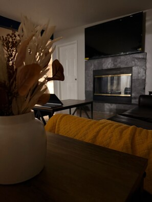 Interior -  5 Bedroom Corporate & Family Home,High-Speed WiFi,Parking,Prime Tucson Location (Tucson)