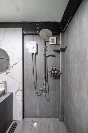 Bathroom - Arun Sa Wad House Lad phrao 6 Guests (Krung Thep Maha Nakhon)