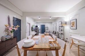 Dining - Arun Sa Wad House Lad phrao 6 Guests (Krung Thep Maha Nakhon)