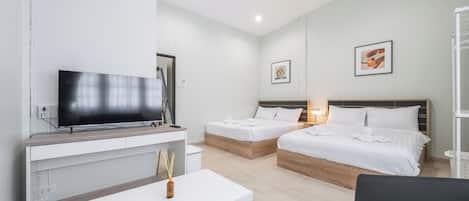 Family Room | Free WiFi
