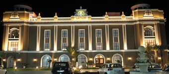 Royal palm hotel and resort