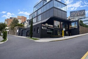 Double Room | Exterior - Bed & Bath Hotel Cápsula Quito (Quito)