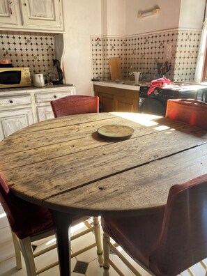 Dining - Perigordian house (Plazac)
