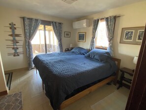 4 bedrooms, desk, iron/ironing board, free WiFi