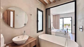 Villa, 4 Bedrooms, Private Pool | Bathroom