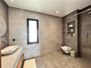 Villa, 4 hálószobával, privát medence | Fürdőszoba