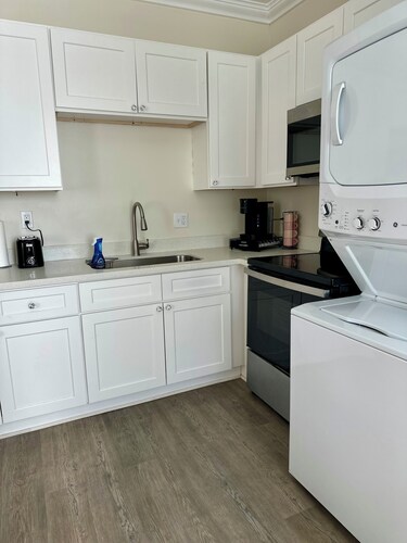 2bed 2bath apartment in Baton Rouge 6 min. from LSU fast WiFi, and free parking