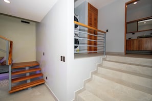 Interior - Villa Sol y Sombra, 3-bedroom in superb Uvita with pool and comfort (Uvita)