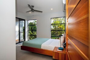 3 bedrooms, free WiFi, bed sheets - Villa Sol y Sombra, 3-bedroom in superb Uvita with pool and comfort (Uvita)