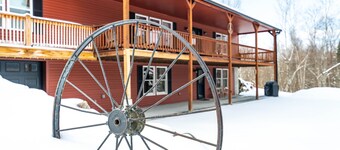 White Mtn Retreat on 78 Acres w/ Private Trails