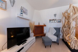 Living area - Stella Cadente – Sea view retreat just steps from the beach (Golfo Aranci)