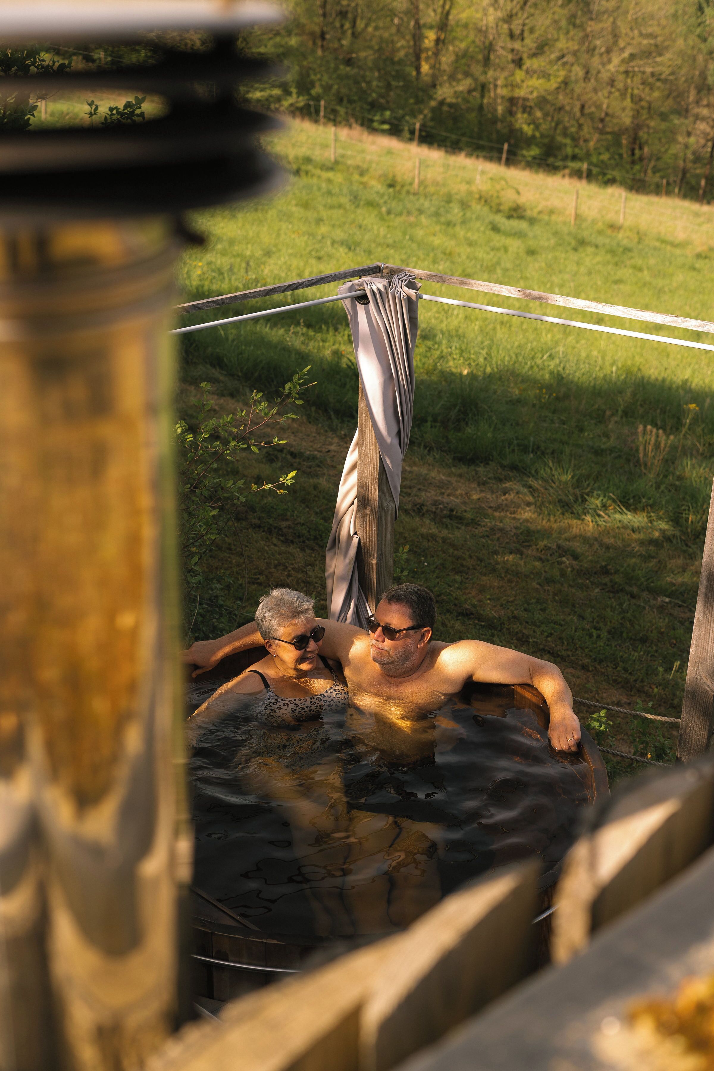 Romantic Cabin, Hill View | Terrace/patio