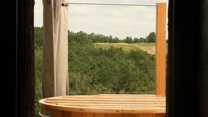 Cabin phong cách lãng mạn, quang cảnh đồi núi | Hiên