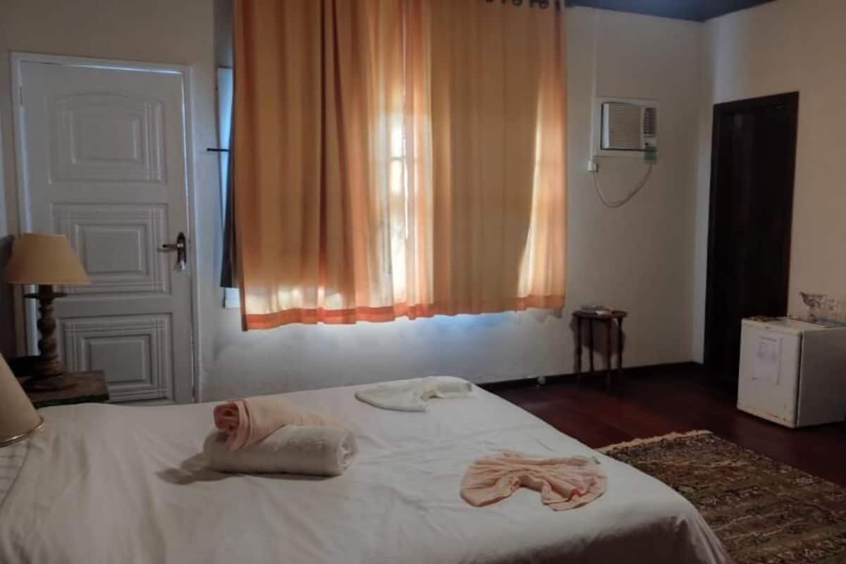 Classic dubbelrum - balkong - utsikt mot bergen