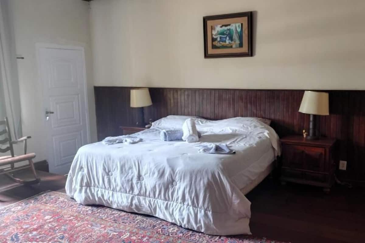 Dubbelrum - balkong - utsikt mot bergen