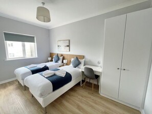 2 Schlafzimmer, Bügeleisen/Bügelbrett, WLAN, Bettwäsche