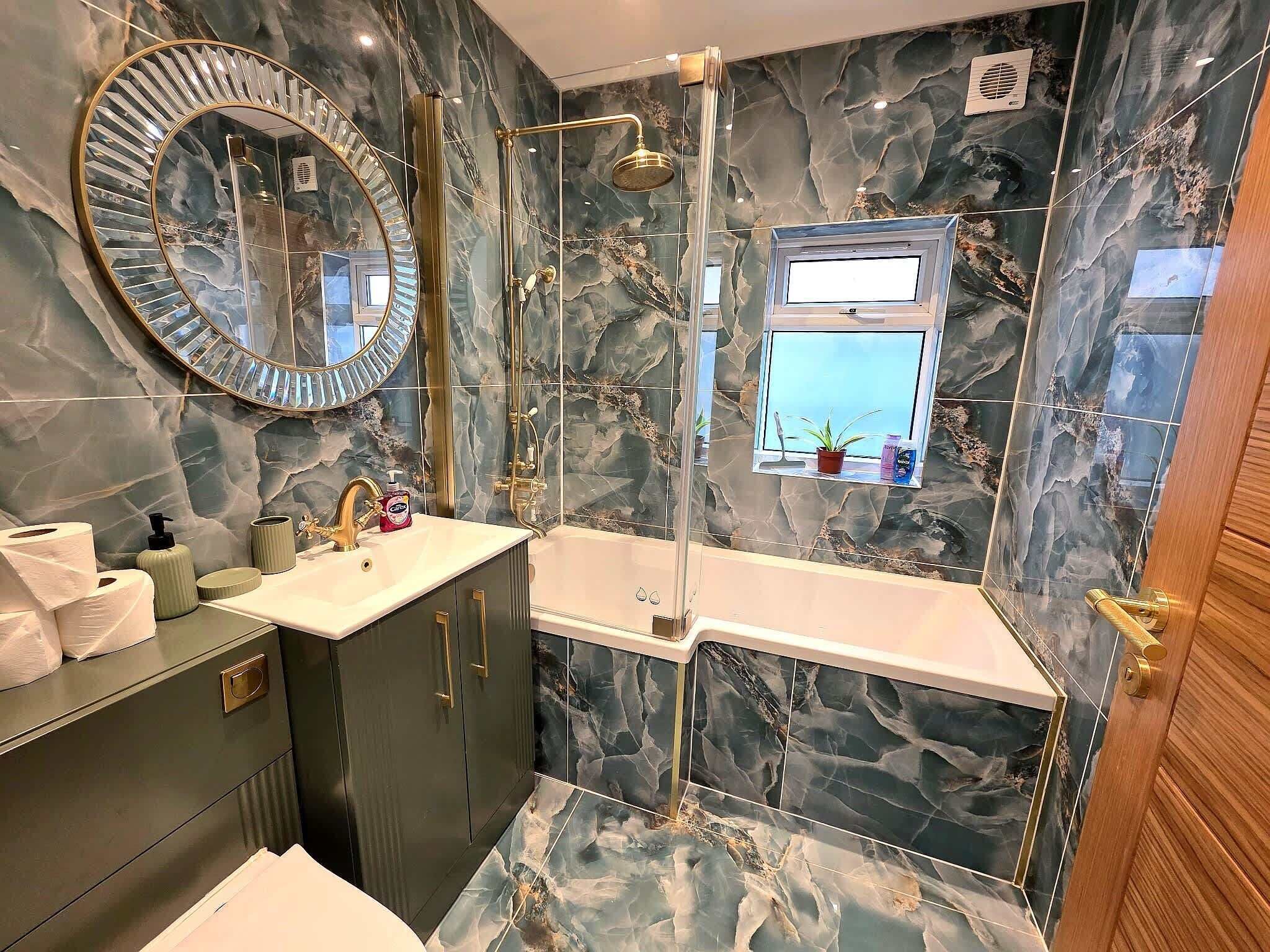 Shower, hair dryer, shampoo