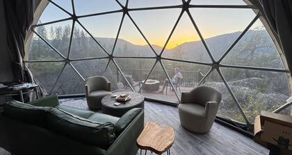 The Domestead- A Romantic Glamping Hideaway