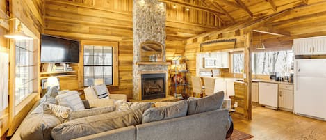 House (2 Bedrooms) | Front of property