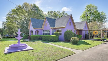 House (2 Bedrooms) | Front of property