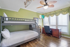 3 bedrooms, WiFi, bed sheets