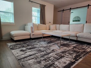 Living area - Med Discounts! Home near FIFA, NRG, Medical Center, Downtown! (Houston)