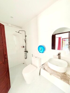 Bathroom - Vang Vieng Ruby Villa Hotel (Vang Vieng)