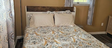 1 bedroom, WiFi, bed sheets