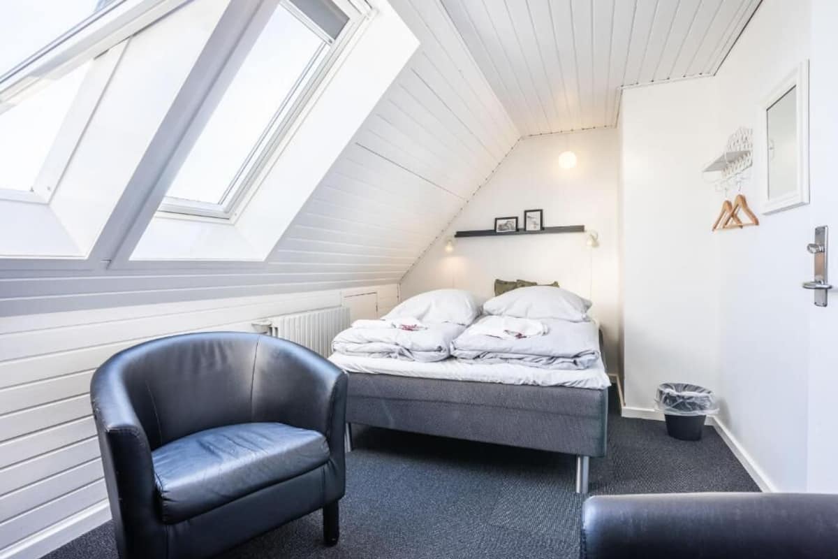 Dreibettzimmer, Stadtblick