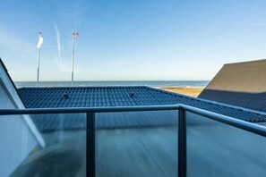 Double Room, Balcony, Sea View | Property grounds