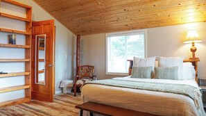 WiFi, bed sheets - Cozy 2-bed cabin looking over Palisades Lake! (Irwin)