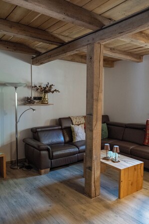 Living area - Vrbo Property (Dötlingen)