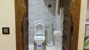 Comfort Apartment | Bathroom