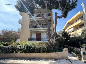 Exterior - Sea Whisper Apartment in Rafina by ΜΡS (Rafina)
