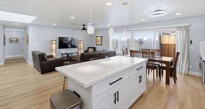 Modern 4BR Home, Sleeps 9, Near Silicon Valley