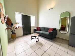 Living area - Alablanka - The green flamingo (Sint Willibrordus)