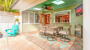 Outdoor dining - Pineapple Conch House - 2 BR Old Town Pool Home (Key West)