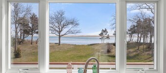 Waterfront Oasis with Game Room, Newly Renovated!