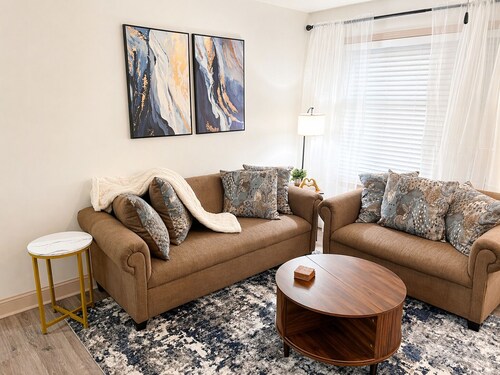 Ola's Retreat offering luxury accommodations in Monroeville, Alabama.