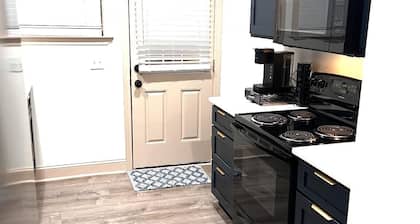 Ola's Retreat offering luxury accommodations in Monroeville, Alabama.