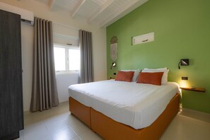 WiFi, bed sheets - Prikichi - The green flamingo (Sint Willibrordus)