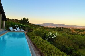 Pool - Villa La Serra-View and Charm in Tuscany (Toscana)