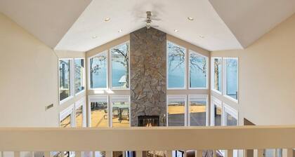 Lakefront House, Dock, Fire pit