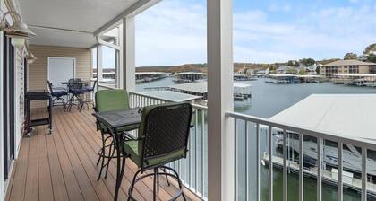 Lakefront Condo With Boat Slip
