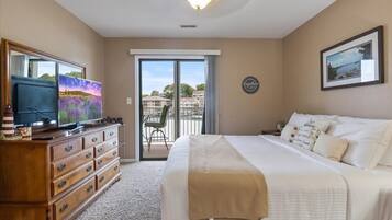 Condo, Multiple Beds, Patio, Pool View (831 Winn Rd Unit H15) | View from room