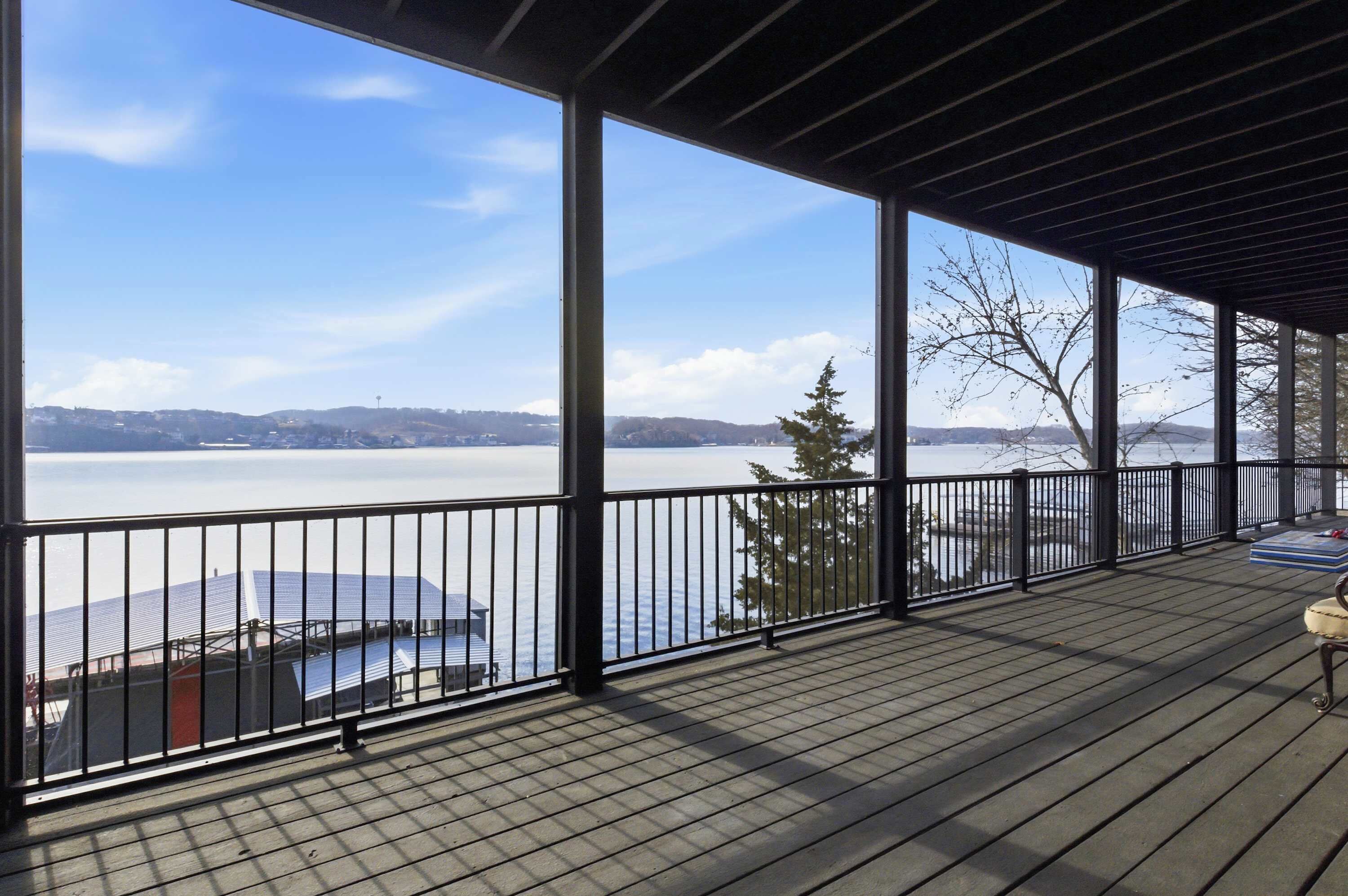 House, Multiple Beds, Patio (59 Rosco Road) | Terrace/patio
