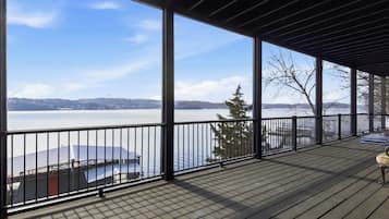House, Multiple Beds, Patio (59 Rosco Road) | Terrace/patio