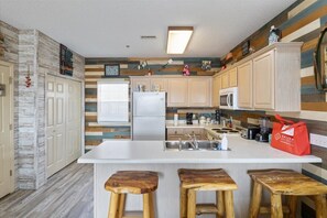 Appart'hôtel, plusieurs lits, patio (179 Vintage Land 2A) | Cuisine privée
