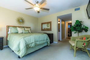 Villa, Plusieurs lits, patio, vue sur la piscine (237 SWS Dr 2A) | 2 chambres, décor unique, ameublement unique, literie fournie