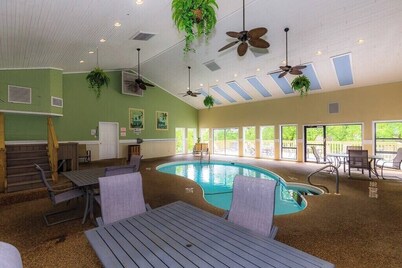 Lakefront Condo With Indoor Pool